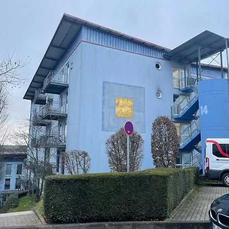 In Trier-kuerenz, 28 Qm Apartman